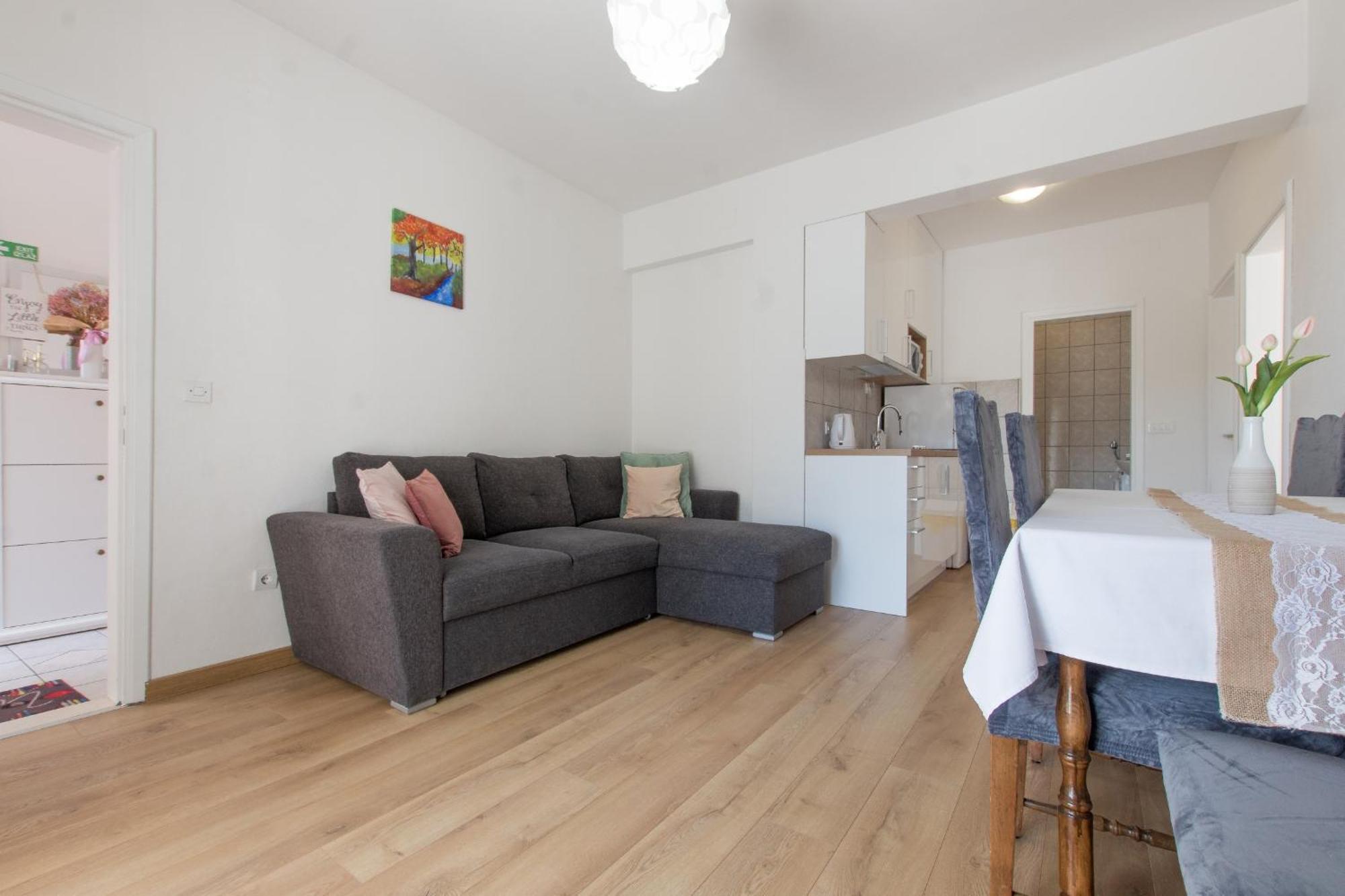 מאקרסקה Apartments Senka מראה חיצוני תמונה