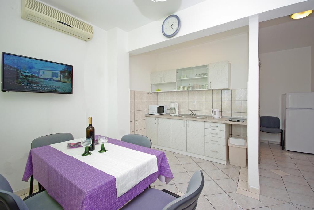 מאקרסקה Apartments Senka מראה חיצוני תמונה